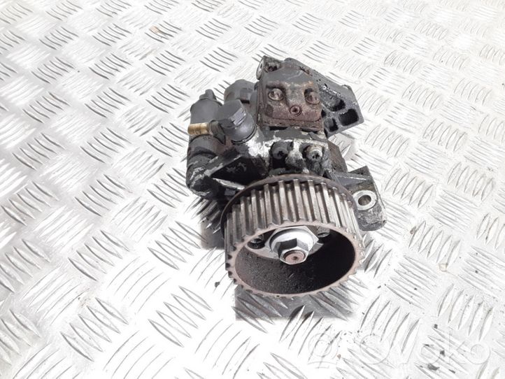 Renault Clio III Pompe d'injection de carburant à haute pression 8200430599