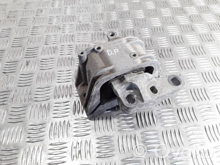 Audi A4 S4 B7 8E 8H Supporto di montaggio del motore 1K0199262M