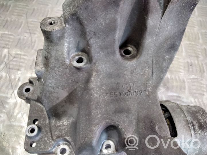 Saab 9-3 Ver2 Support de générateur / alternateur 55196092