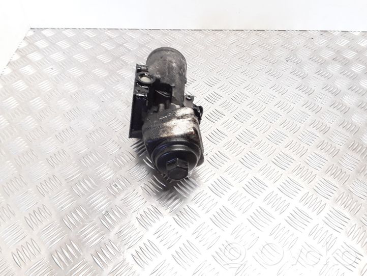 Volkswagen Golf V Supporto di montaggio del filtro dell’olio 045115389