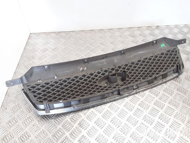 Ford Focus C-MAX Maskownica / Grill / Atrapa górna chłodnicy 3M51R8133