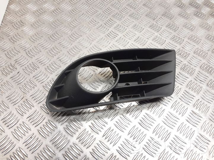 Volkswagen Golf Plus Front fog light trim/grill 5M0853666B