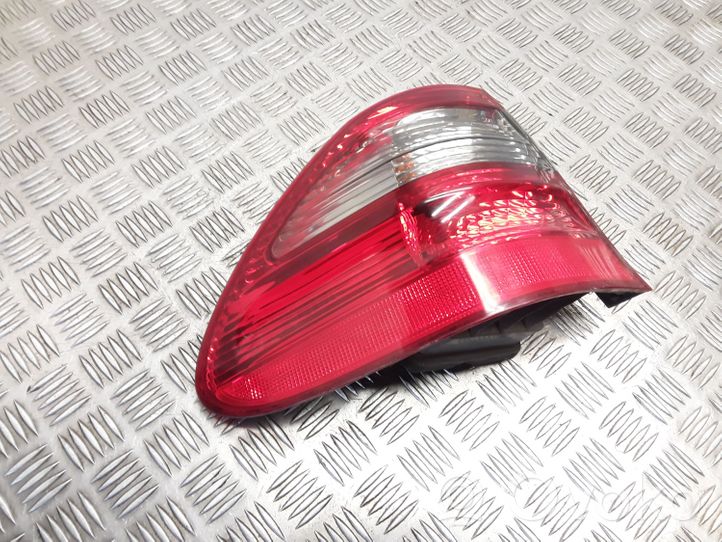 Mercedes-Benz E W211 Luci posteriori A2118202764