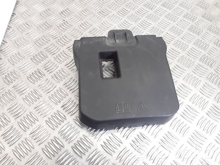 Ford Focus Battery box tray cover/lid AM5110A659AD