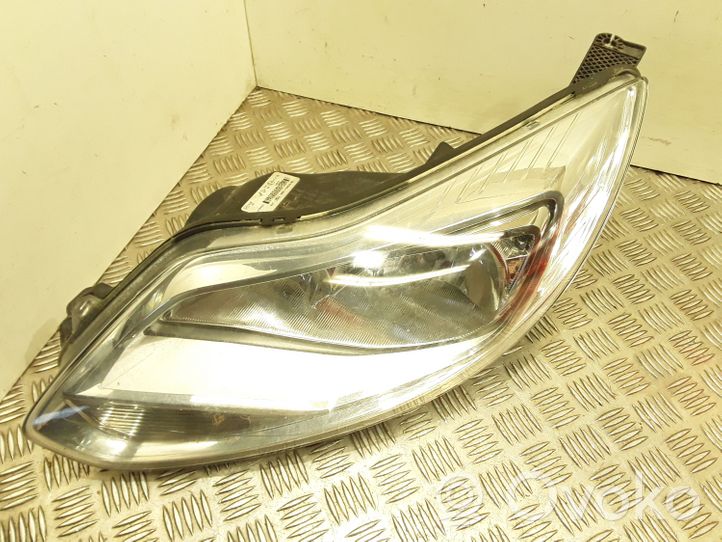 Ford Focus Lampa przednia BM5113W030NA