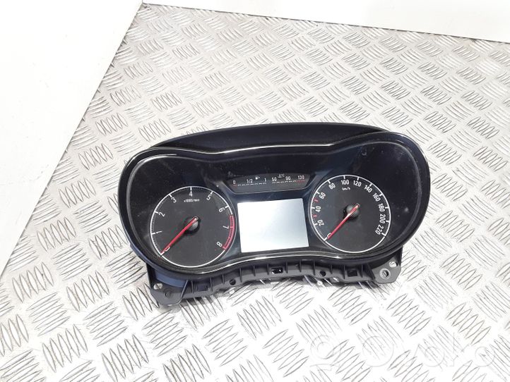 Opel Corsa E Tachimetro (quadro strumenti) 3132031