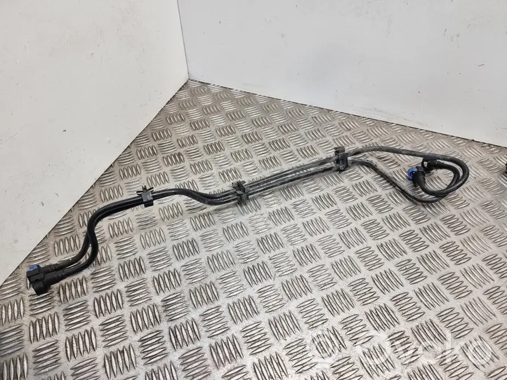 Mercedes-Benz Sprinter W906 Fuel line pipe A9064703564