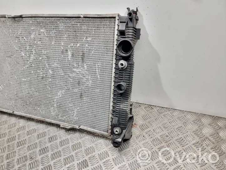 Mercedes-Benz E W212 Radiatore di raffreddamento A2045003603