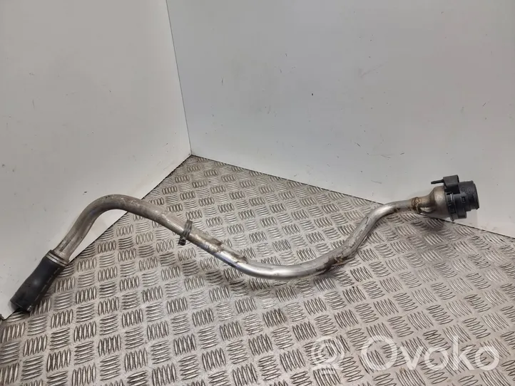 Ford Mondeo MK IV Fuel tank filler neck pipe 7g919032bh
