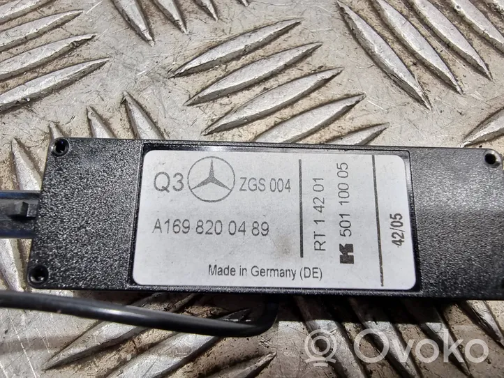 Mercedes-Benz B W245 Amplificatore antenna A1698200489