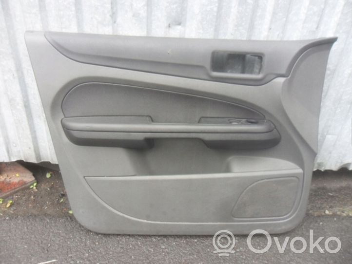 Ford Focus Apmušimas priekinių durų (obšifke) 4M51A23943C