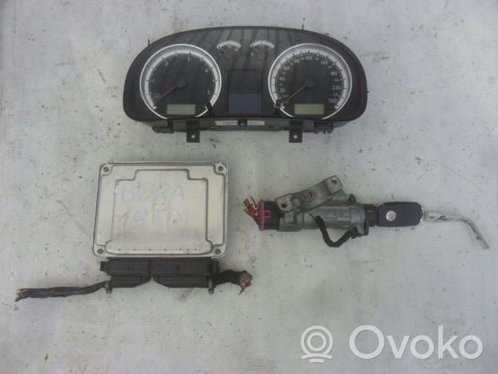 Volkswagen Bora Kit centralina motore ECU e serratura 038906019AT