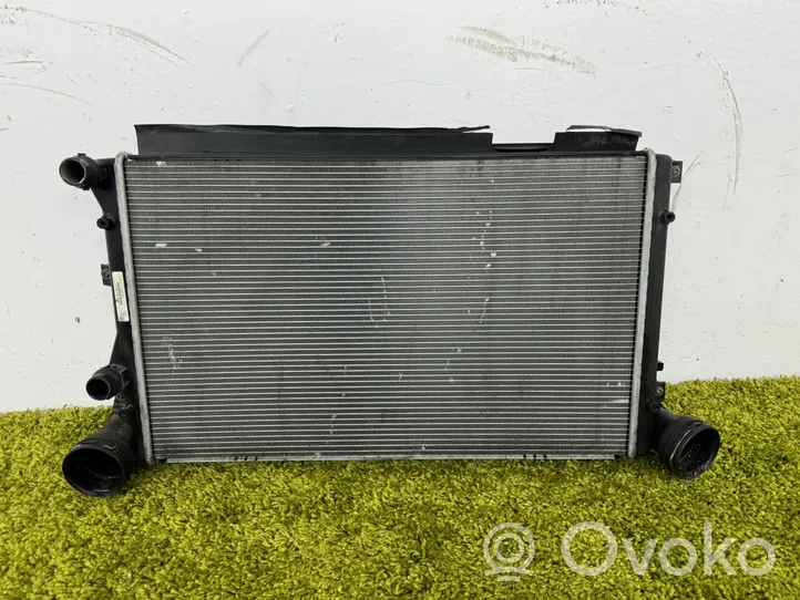 Volkswagen Scirocco Aušinimo skysčio radiatorius 5k0121251g