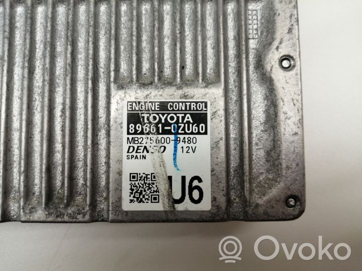 Toyota Auris E180 Moottorin ohjainlaite/moduuli MB2756009480