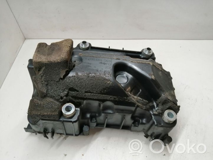 Volkswagen Golf VI Intake resonator 03C145650