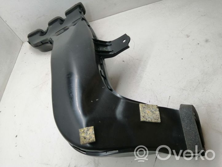 Toyota Yaris Parte del condotto di aspirazione dell'aria G92F10D010