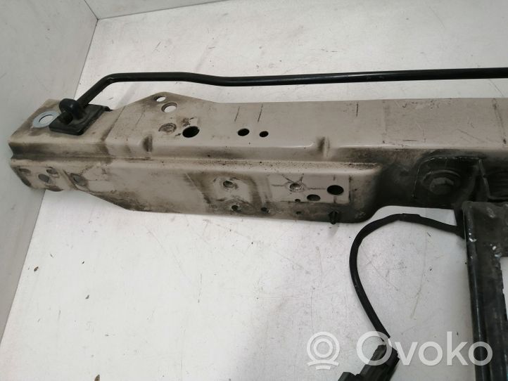 Chevrolet Cruze Radiatoru paneļa augšējā daļa (televizors) 13502577