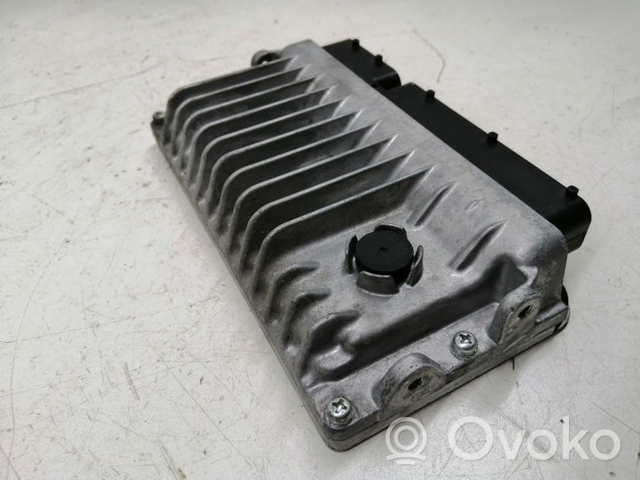 Toyota RAV 4 (XA40) Sterownik / Moduł ECU 8966142K80