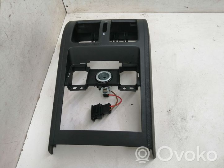 Volkswagen PASSAT B6 Console centrale avant, garniture d'allume-cigare/cendrier 3C0864376