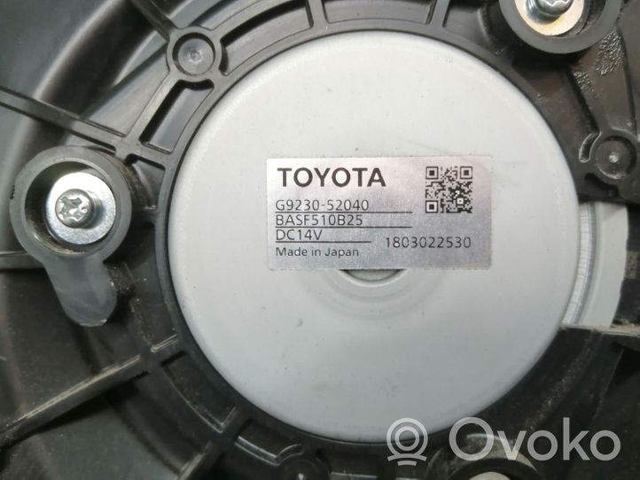 Toyota Yaris Wentylator baterii pojazdu hybrydowego / elektrycznego G923052040