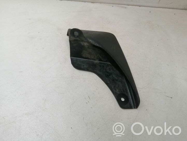 Toyota Yaris Chlpacze przednie 416B996600