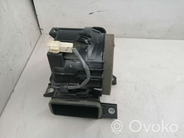 Toyota Yaris Wentylator baterii pojazdu hybrydowego / elektrycznego G923052040