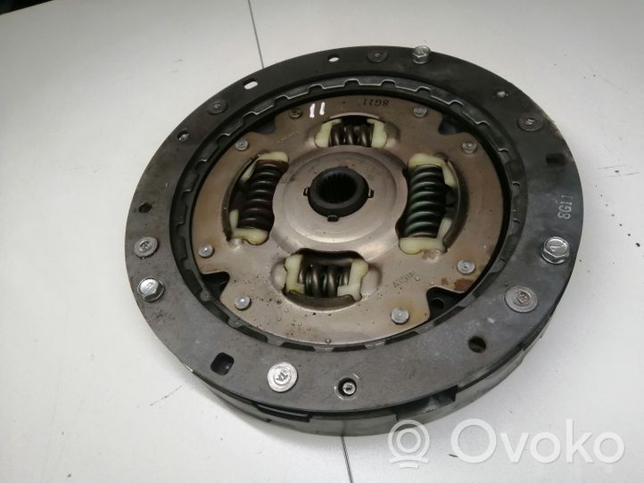 Toyota Auris E180 Disque d'embrayage 8G11