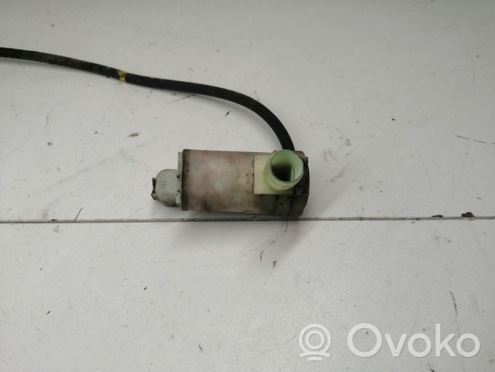 Nissan Qashqai+2 Pompe de lave-glace de pare-brise 2224621A