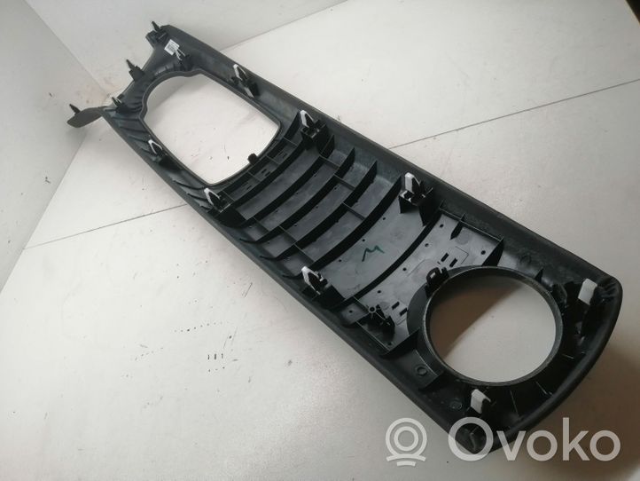 Toyota Yaris Panneau de garniture tableau de bord 554700D090