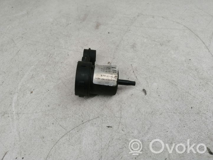 Volkswagen Transporter - Caravelle T5 Other engine part 7E0129456