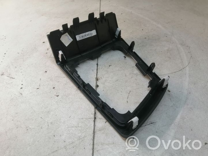 Hyundai i20 (GB IB) Verkleidung Schalthebel (Kunststoff) 84650C8010