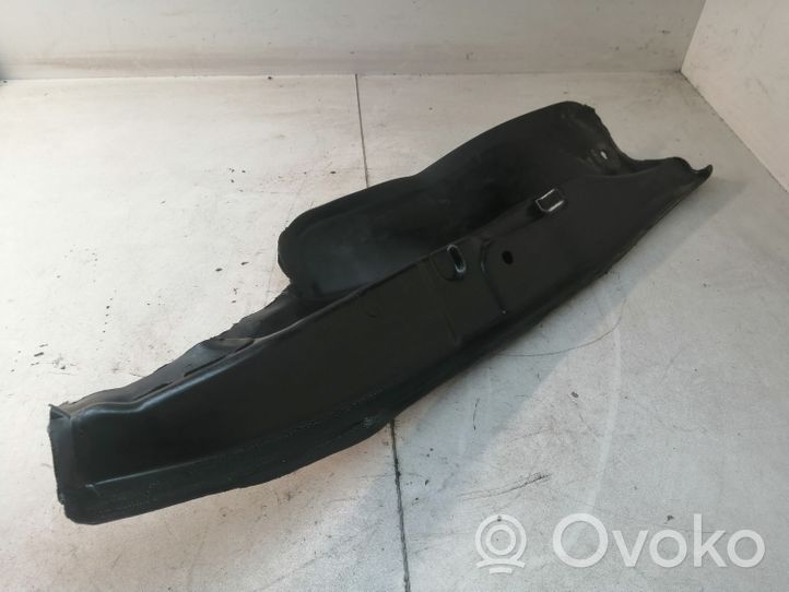 Volkswagen Golf V Supporto/guarnizione in poliuretano espanso del parafango 1K5821111