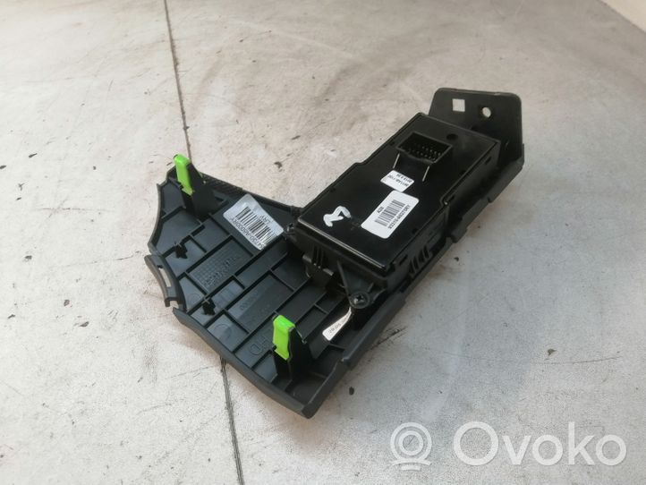 Hyundai i30 Other switches/knobs/shifts 84730A6000