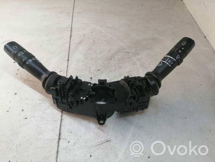 Hyundai i30 Leva/interruttore dell’indicatore di direzione e tergicristallo 3753MA2210