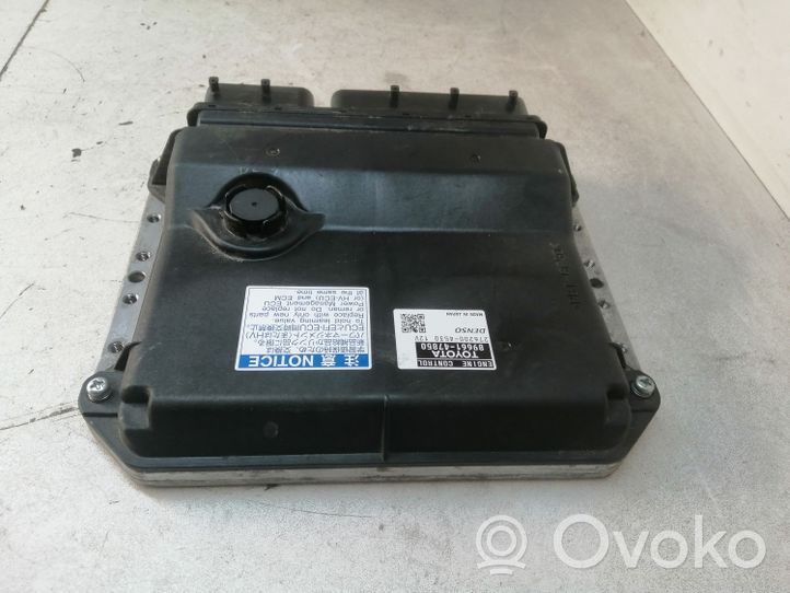 Toyota Prius+ (ZVW40) Variklio valdymo blokas 8966147850