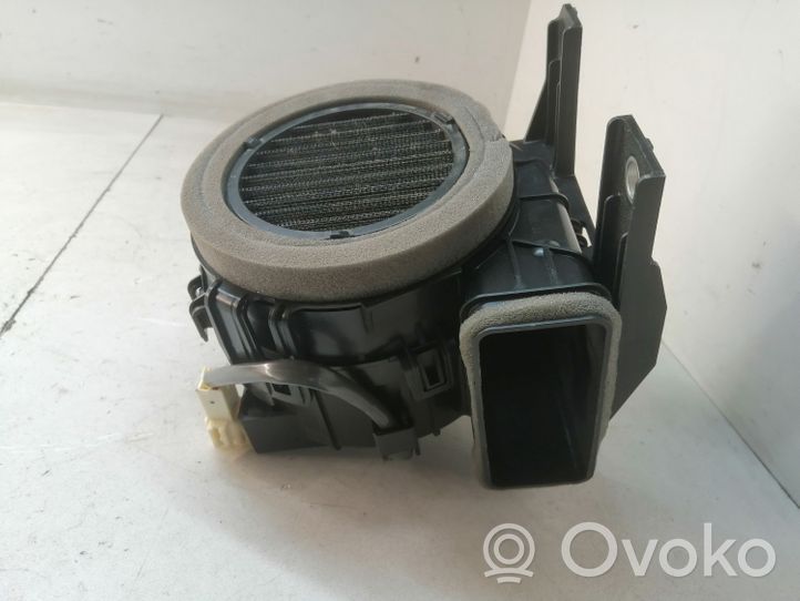 Toyota Yaris Wentylator baterii pojazdu hybrydowego / elektrycznego G923052040