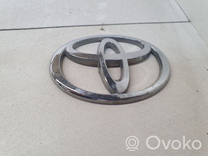 Toyota Prius (NHW20) Mostrina con logo/emblema della casa automobilistica 7533147020