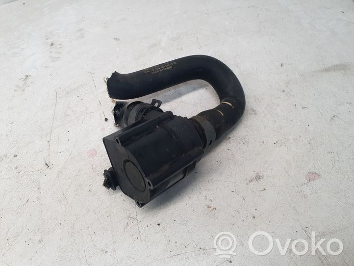 Audi A4 S4 B8 8K Pompe de circulation d'eau, chauffage auxiliaire Webasto 5Q0965561B