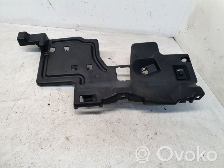 Toyota Yaris Autres pièces du tableau de bord 556060D050