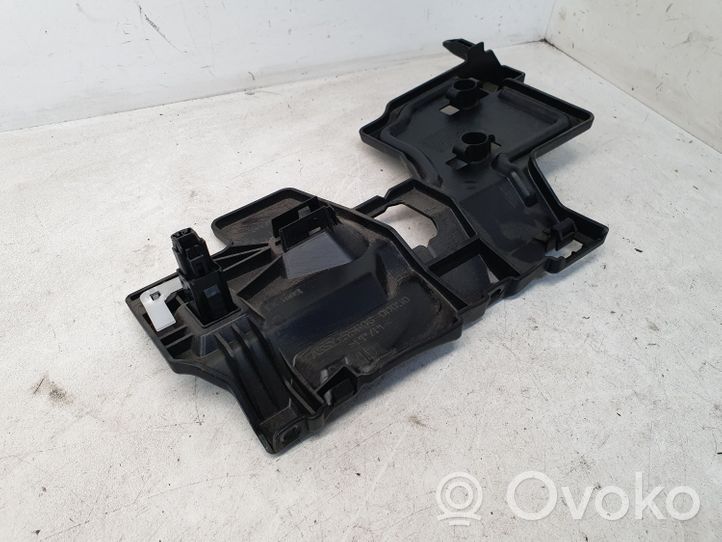 Toyota Yaris Autres pièces du tableau de bord 556060D050