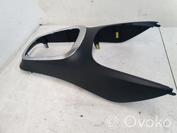 Toyota Yaris Console centrale 588210D070