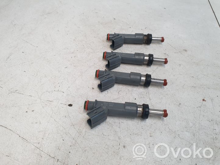 Toyota C-HR Set di iniettori 2325037080