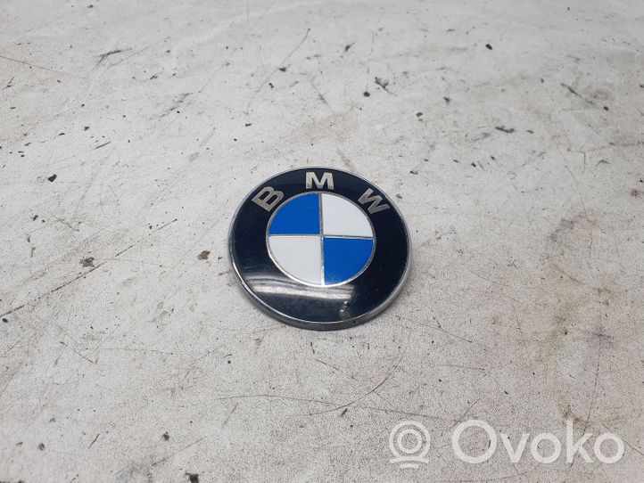 BMW 3 F30 F35 F31 Mostrina con logo/emblema della casa automobilistica 51148219237