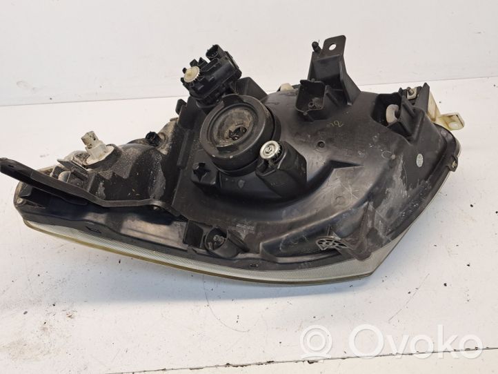 Ford Ranger Lampa przednia 10017175