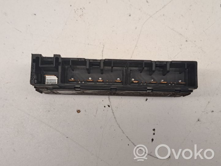 Toyota Verso Fusible 8264147020