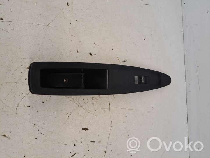 Citroen C4 I Support bouton lève vitre porte avant 9650912377