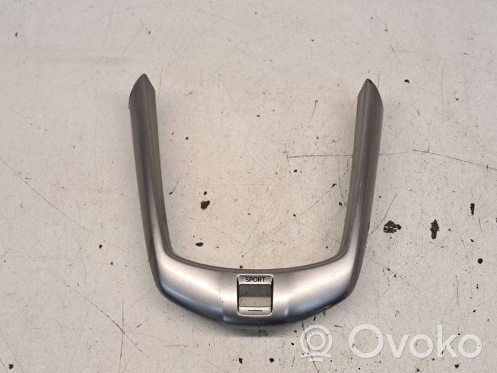 Mazda CX-3 Rivestimento in plastica cornice della leva del cambio D10B64357