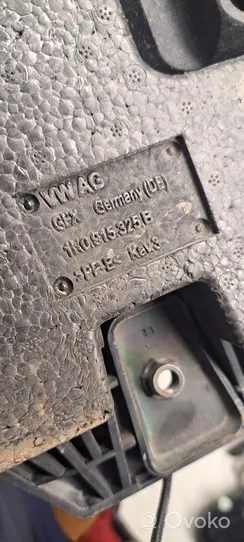 Volkswagen Golf VI Vassoio batteria 1K0915325B