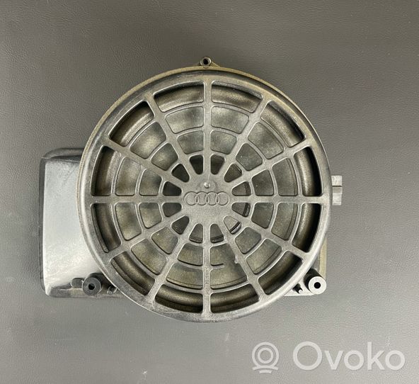 Audi A5 8T 8F Subwoofer 8T0035412A