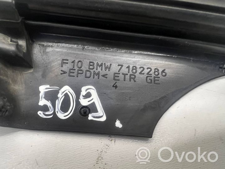 BMW 5 F10 F11 Joint d'étanchéité de vitre avant 7182286
